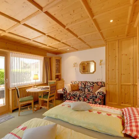 Seefeld Alpin شقة